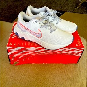 Women Nike Renew Ride 2
